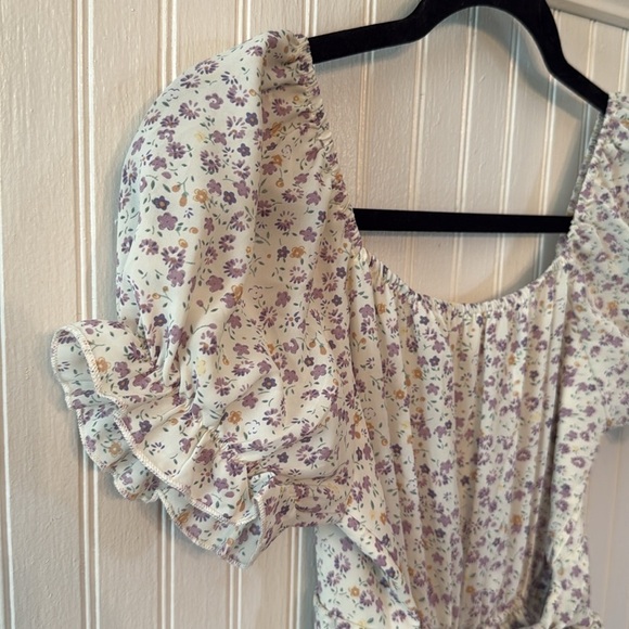 Altar’d State Double Layered Small Romper - Picture 4 of 4